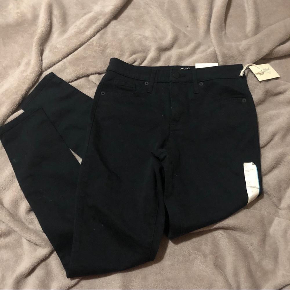 Universal Thread “HIGH-RISE SKINNY” Black Jeans